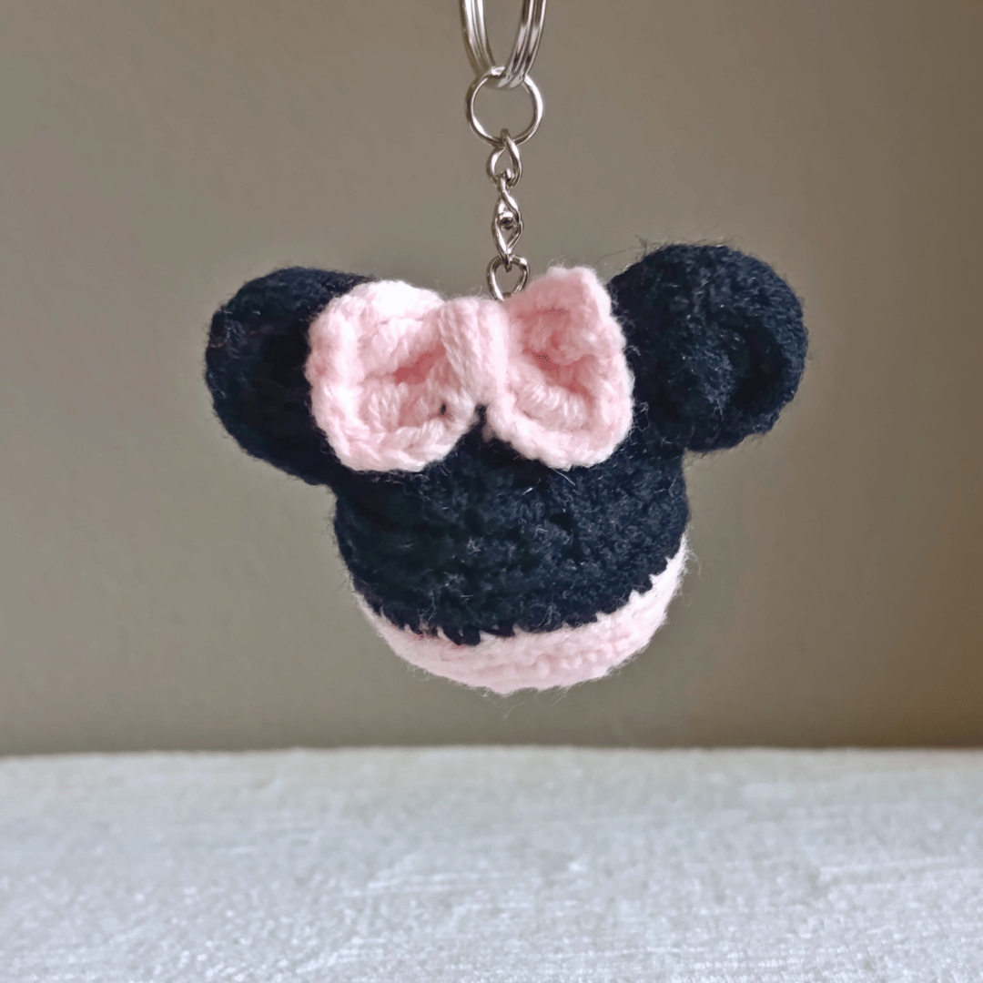 Llavero de Minnie Mouse en crochet